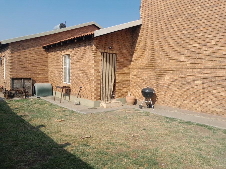 3 Bedroom Property for Sale in Waterval East North West